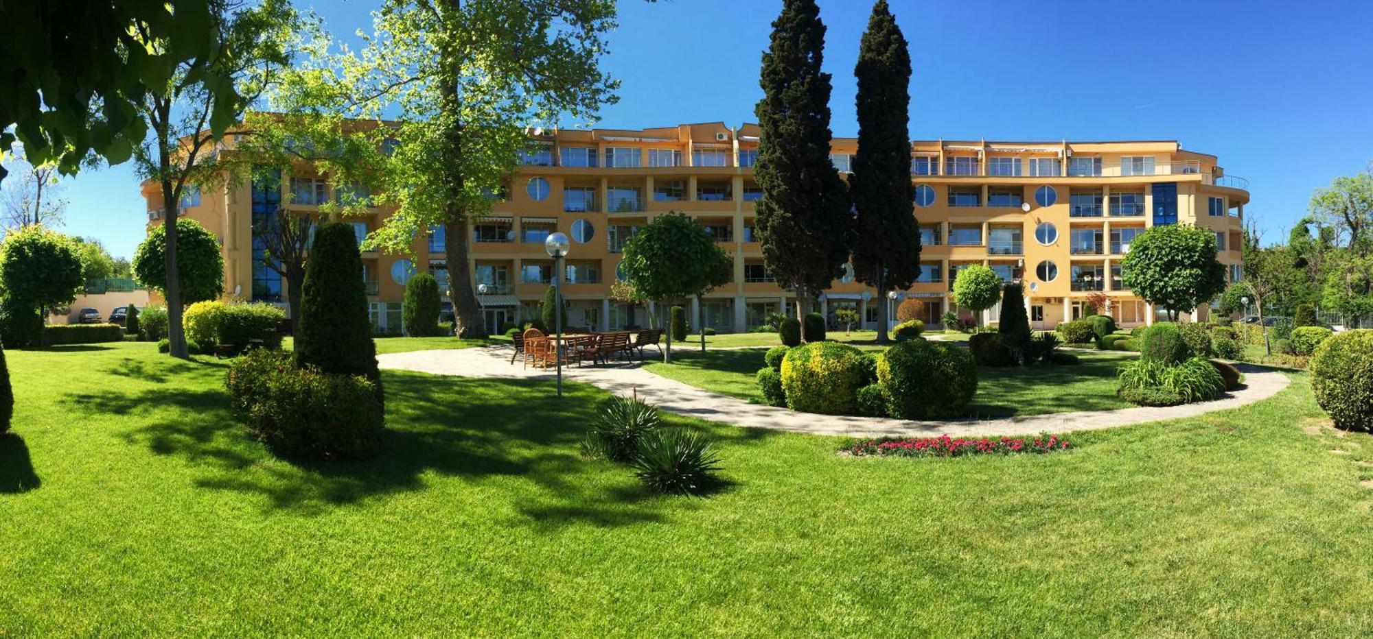 Varna Garden View Apartment Exterior photo